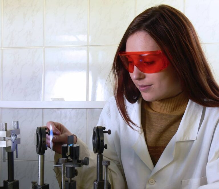 10 Jobs that Use Lasers CheddarDen