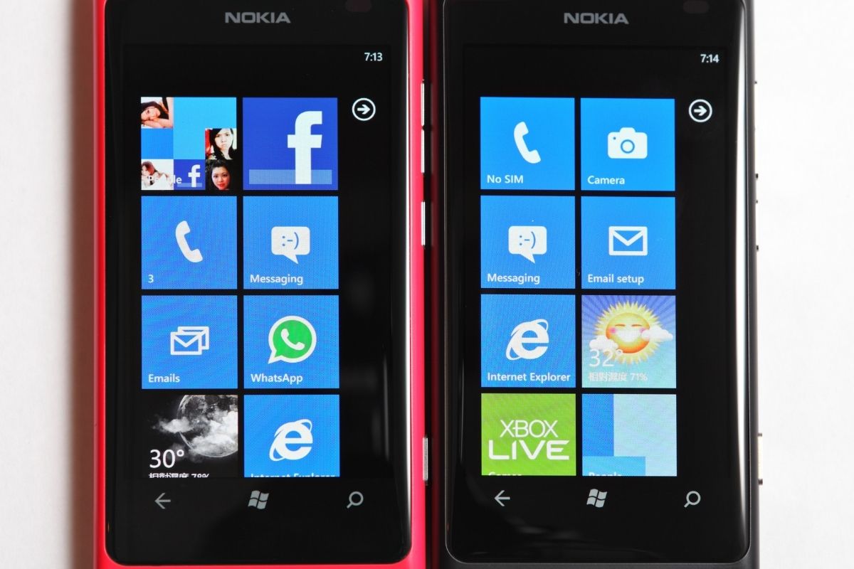 Microsoft windows 7.5 smartphone nokia lumia 800.