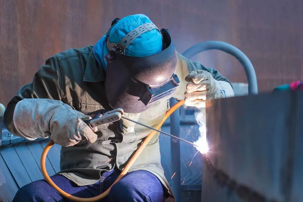 18 Different Types of Jobs for Welders (Career Opportunities) - CheddarDen