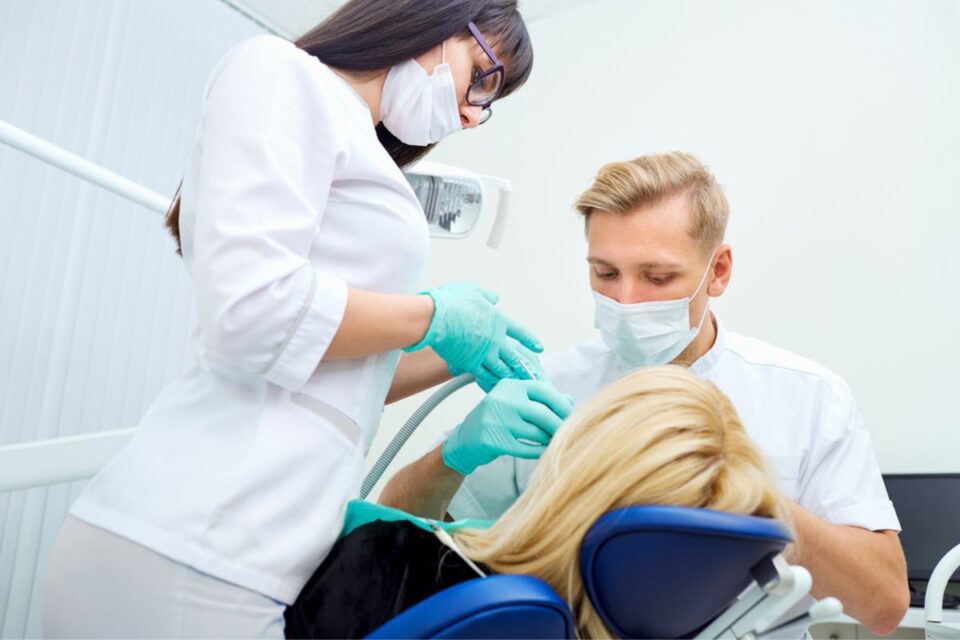 18 Different Types of Jobs for Dentists (Career Opportunities) CheddarDen